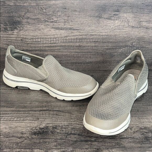 Skechers Go Walk 5 Taupe Air Cooled Goga Mat Men’s Size 12.5 Slip On  Loafers - Picture 1 of 8